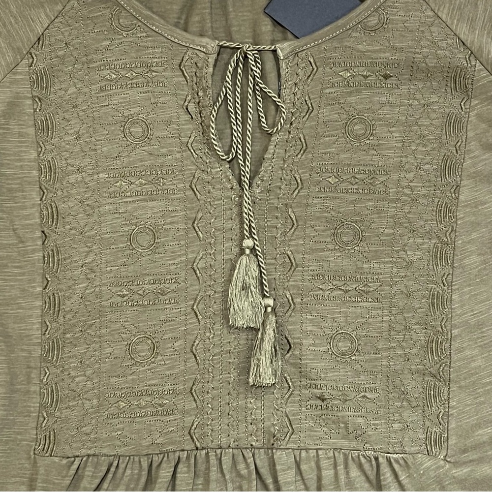 Jane and Delancey Olive Green Embroidered Tunic NWT Size 1X - Picture 6 of 11